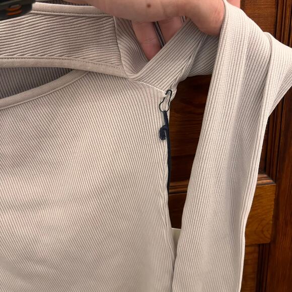 Citizens of Humanity sz XS Iris Long Sleeve Cut Out Top Greysmoke NWT Grey $130 - Picture 11 of 16